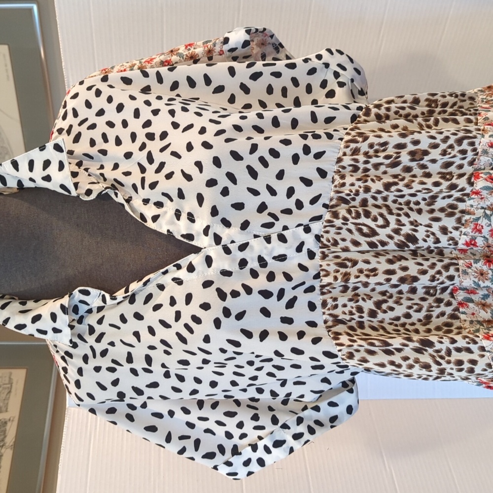 Umgee Floral and Leopard Print Blouse